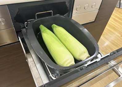 ガスコンロ蒸し焼きとうもろこし