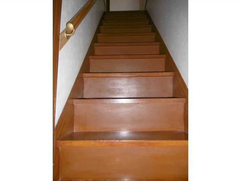 既存の階段の上から重ね張りするカバー工法で階段を短期間でリフォーム 横浜市南区一戸建てリフォーム施工事例